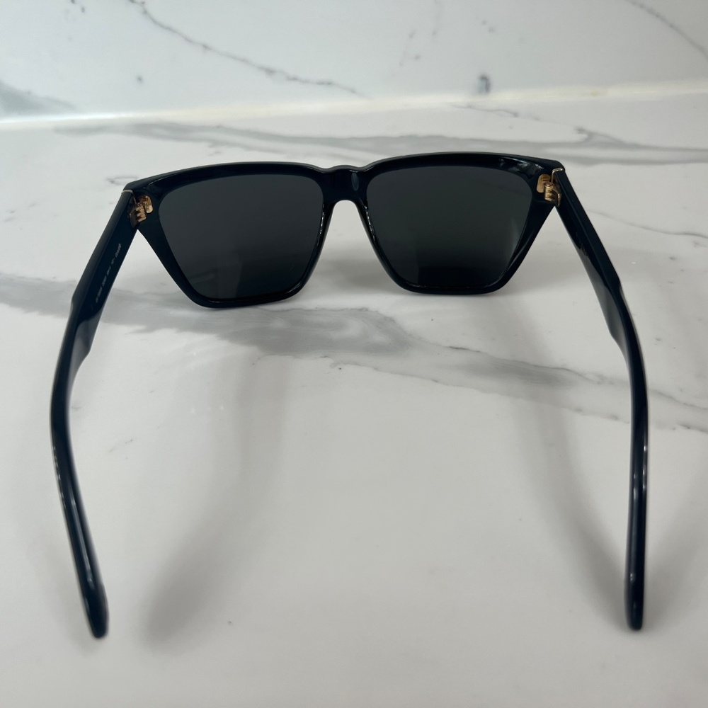 Rare Givenchy Flat Top Sunglasses – Designer Statement Must-Have - Picture 3 of 10